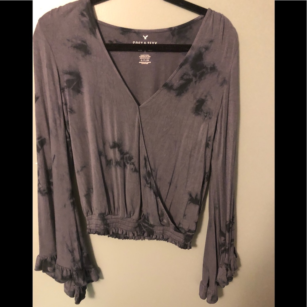 American Eagle size small long sleeve crop top
